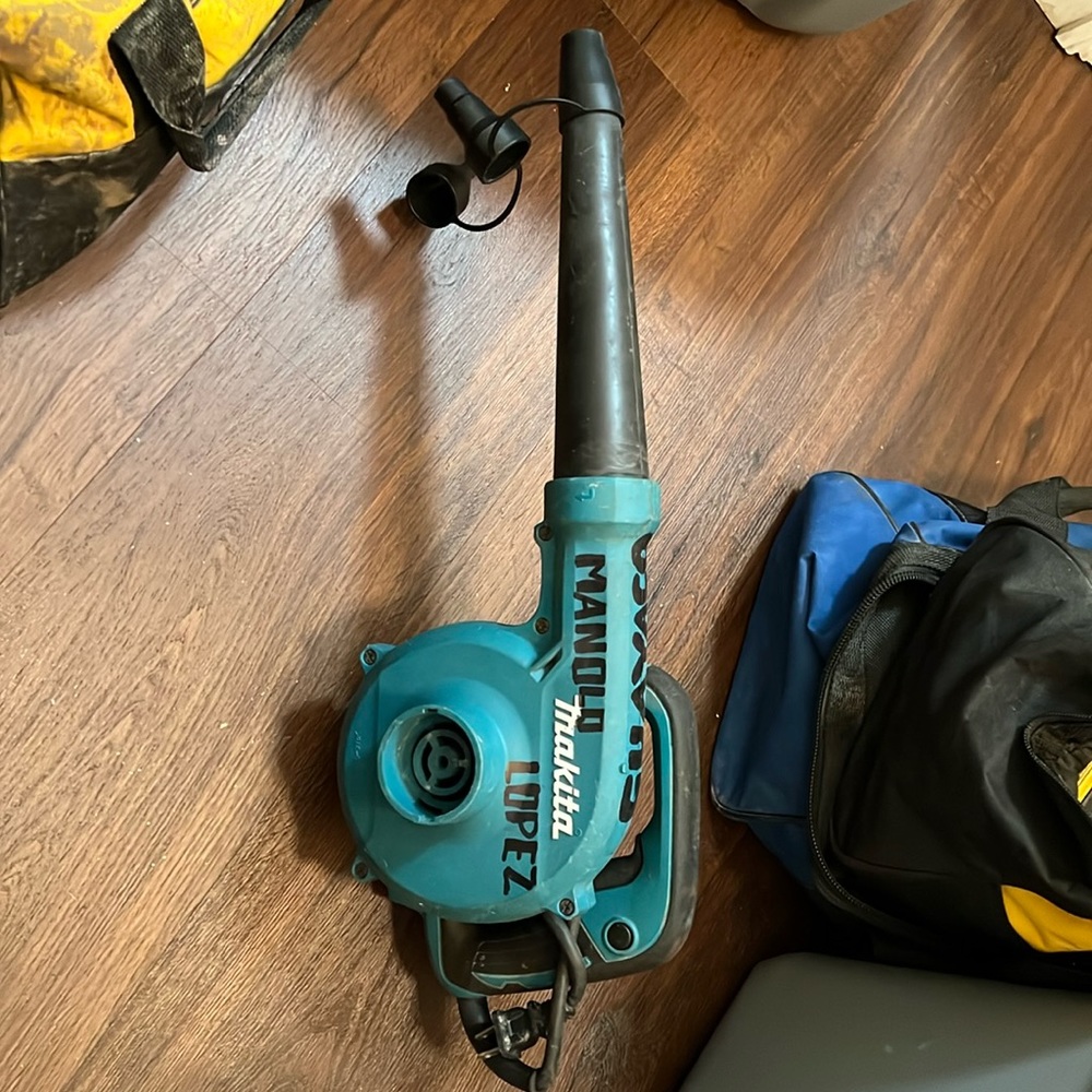 Blower maquita UB 1103 condition very good